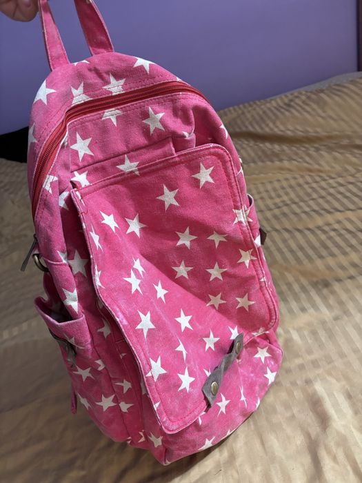 Розовый рюкзак