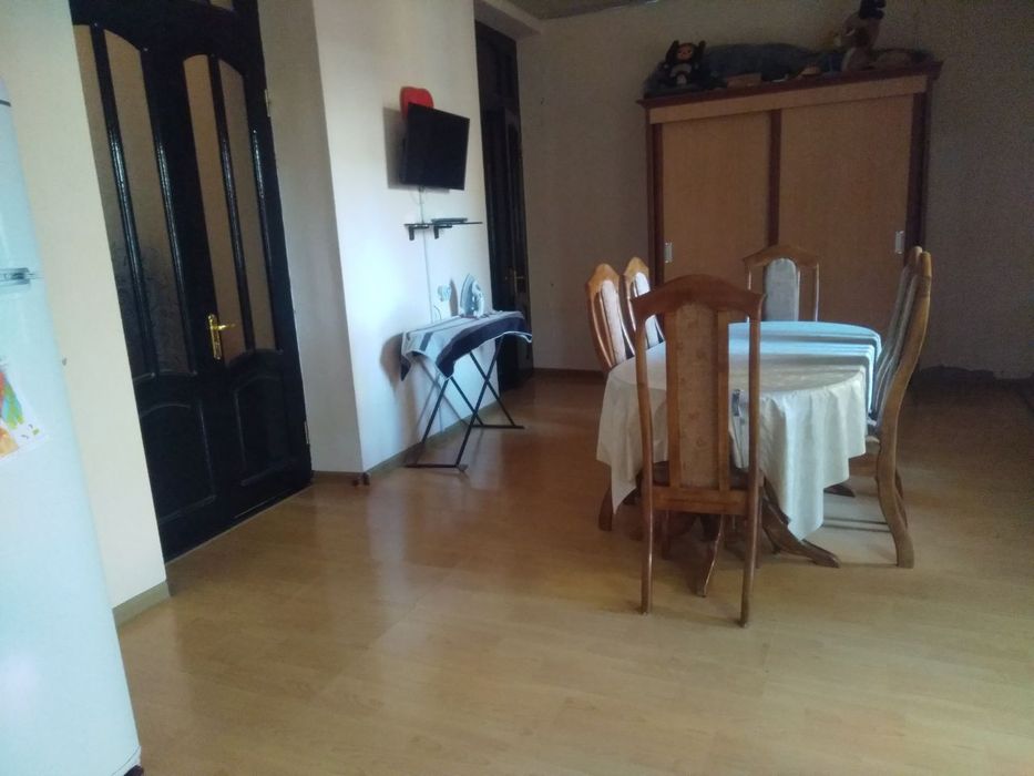 Сурхондарё вил. Термиз шахар Шодлик МФЙ Навбог 12/5 Уй сотилади. (ЦУМ)