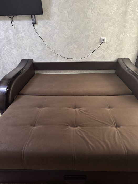 Продам диван 75000тг