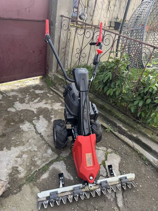 Cositoare pe benzina cu  tractiune lame 90cm scheppach