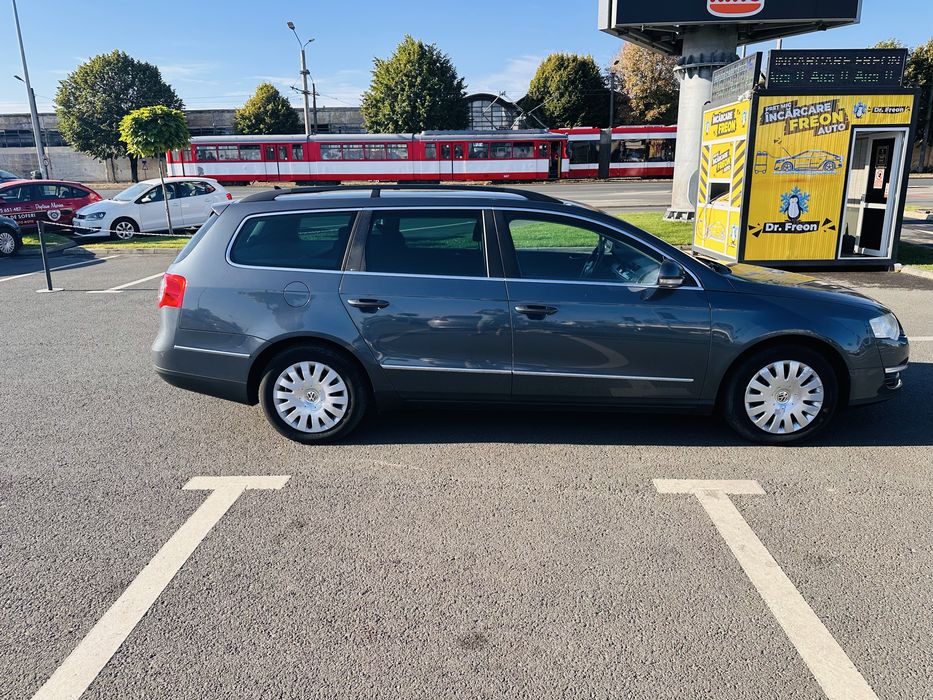 VOLKSWAGEN Passat 2010 — imagine 3