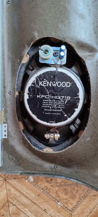 Kenwood 718 va usinitl sorialdi. Xolati yaxshi ishlashi zo'r