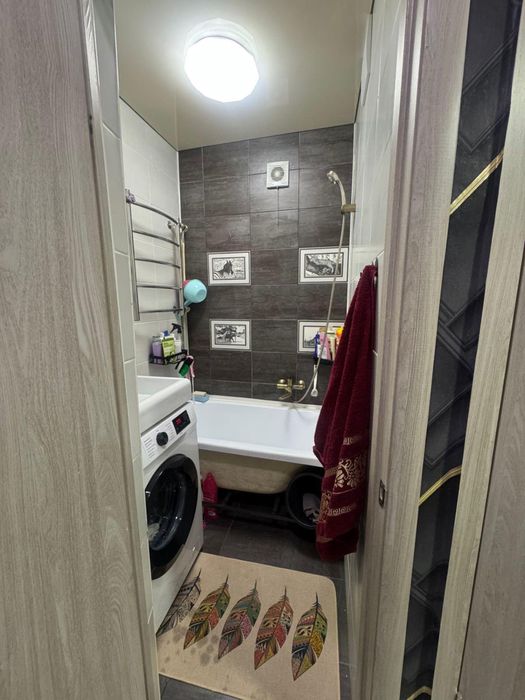 Обменяю 2 х ком кв рядом с ДК