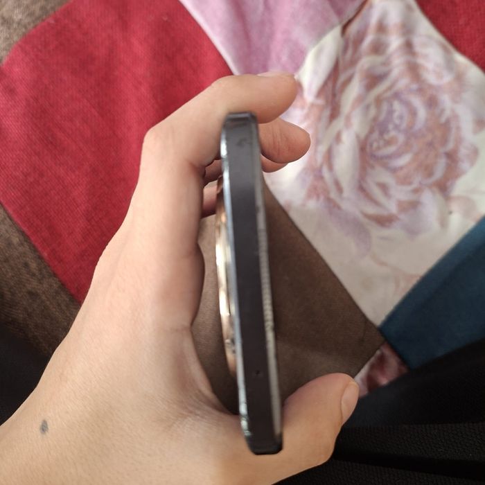 Продам Huawei nova 12i  128гб