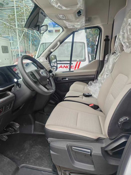 Ford Transit T8 Ambulance, машина скорой помощи с высокой крышой