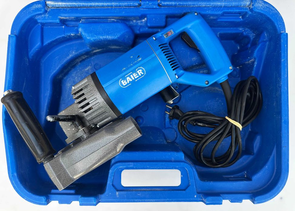 Baier BDN 466/6 - Професионална фреза за канали 2400W 150мм