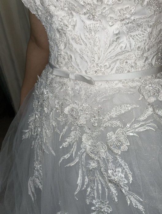 Продам свадебно платье