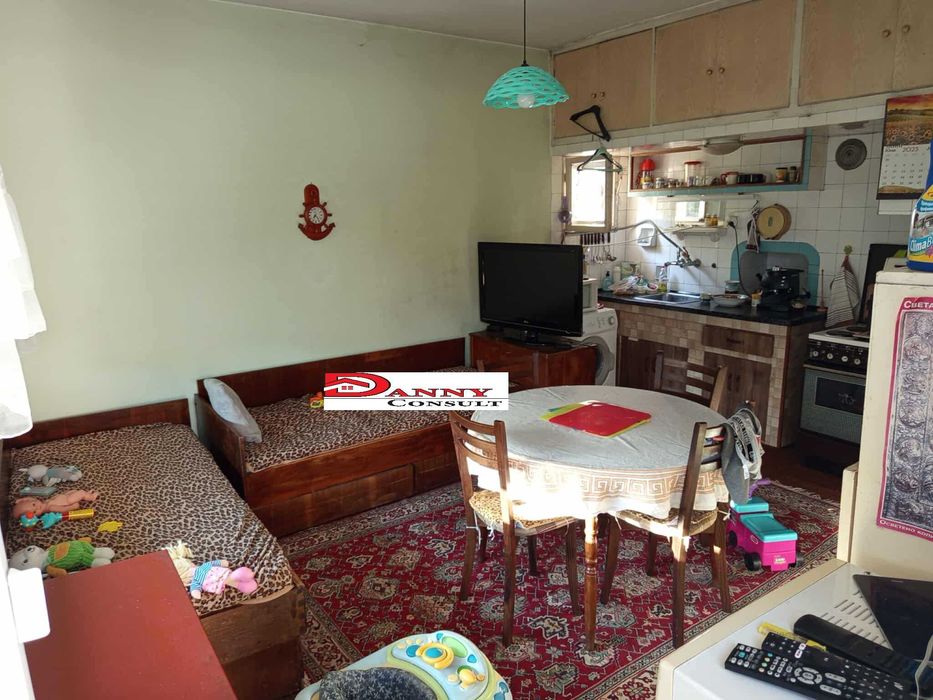 Многостаен апартамент за продажба в центъра на гр. Велико Търново