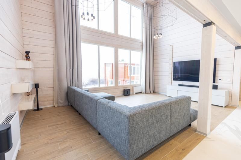 Продава се Къща в София, Бояна - 452 кв.м за 2423 €/кв.м - Снимка #1