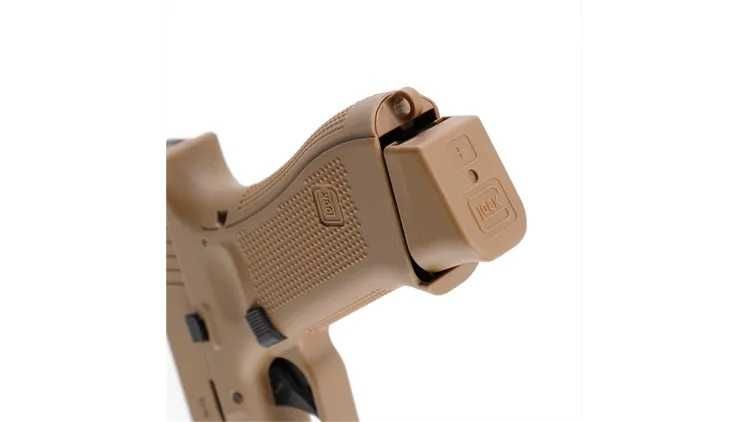 Pistol  GLOCK  19X CO2 blowback TAN marca UMAREX