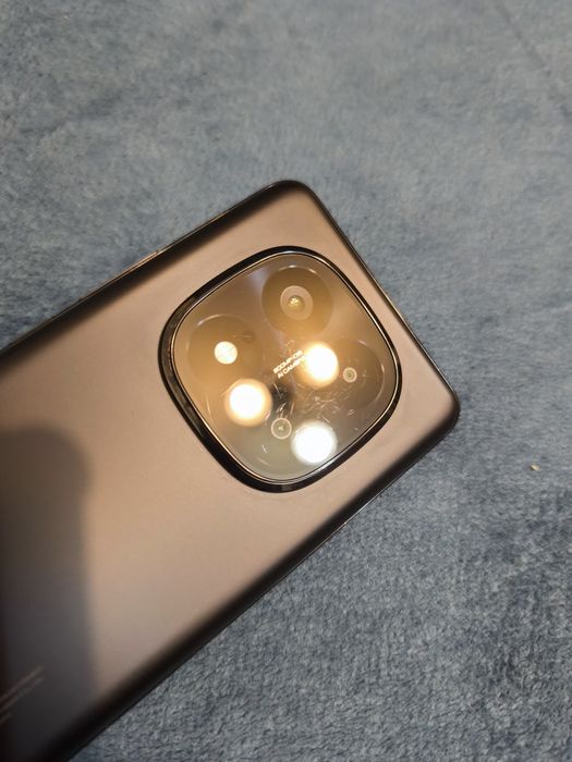 Vând Xiaomi Redmi Note 14 Pro +.  512 Gb 12 Gb Ram 5G
Telefon mobil