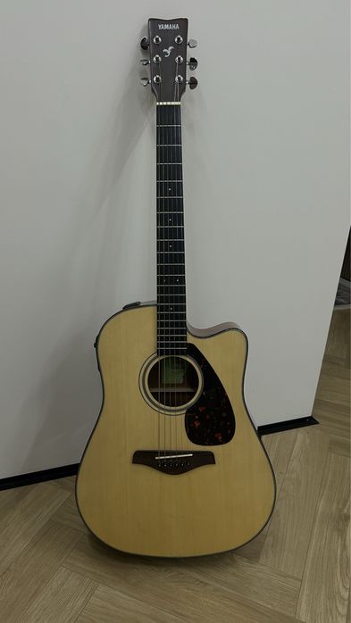 Гитара Ямаха FGX800C