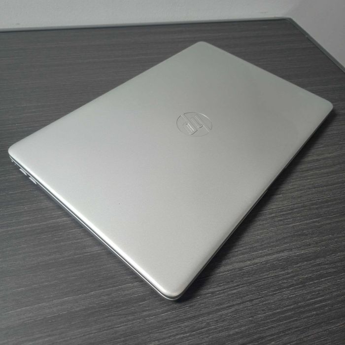 HP 15 (i5 12 avlod) SSD 256/8 GB