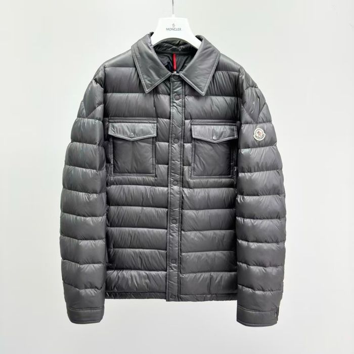 Geaca Moncler Tenebres