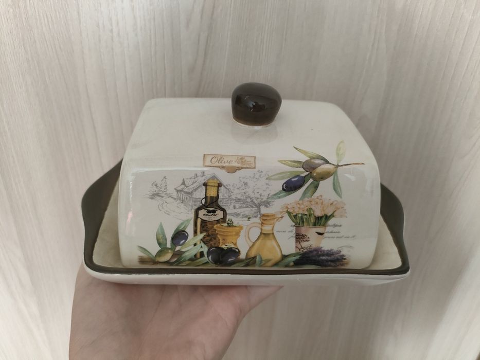 Маслёнка (не маленькая)