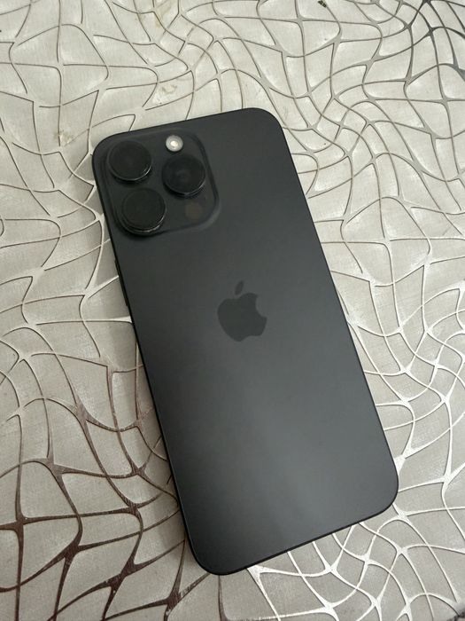 Apple 17 pro max