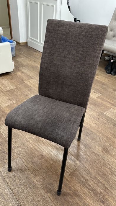 Стулья ,педикюрная подсткавка, ванночка