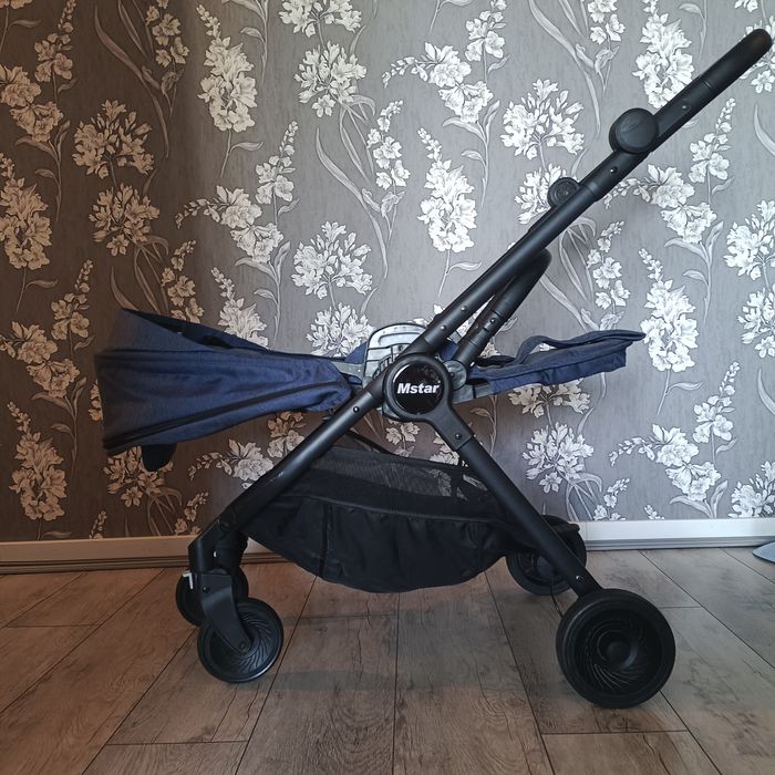 Продам детскую коляску MStar.