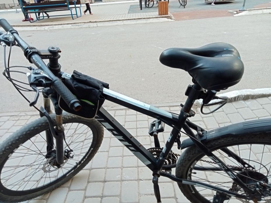 Продаю велосипед срочна