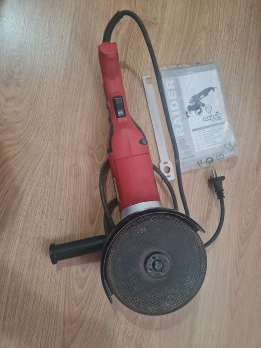 Ъглошлайф Raider RD-AG10T, 180 мм, 1400 W с подарък, 5-6 нови диска