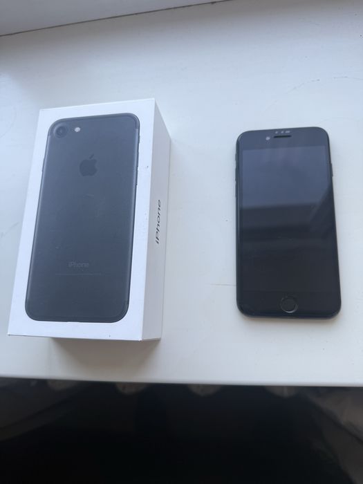 Iphone 7 в хорошем состояний 128 гб