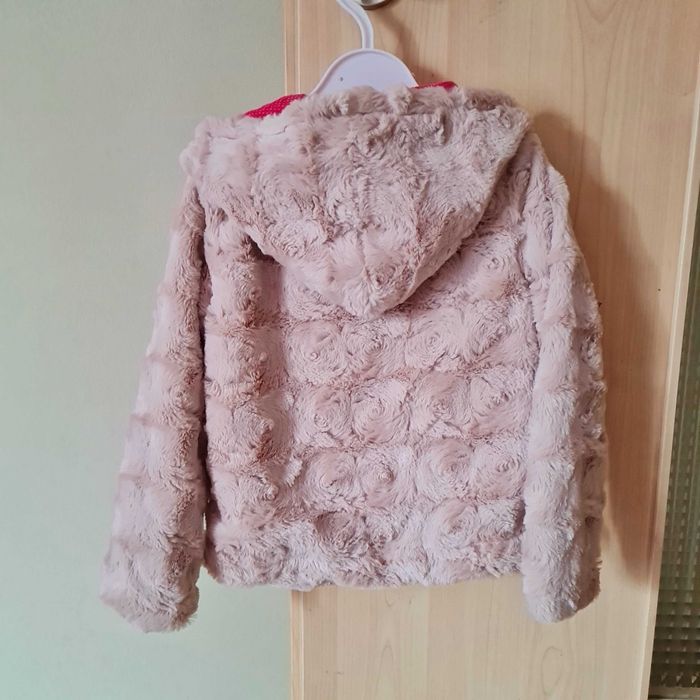 Blanita/blana haina atificiala fete 104 bej ca noua super fina