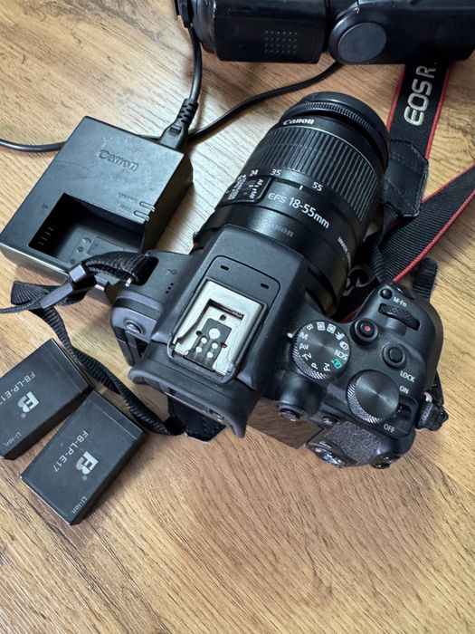 Canon EOS R10 срочно продается