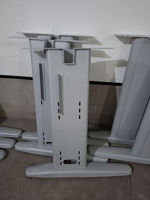 Метални крака за бюра