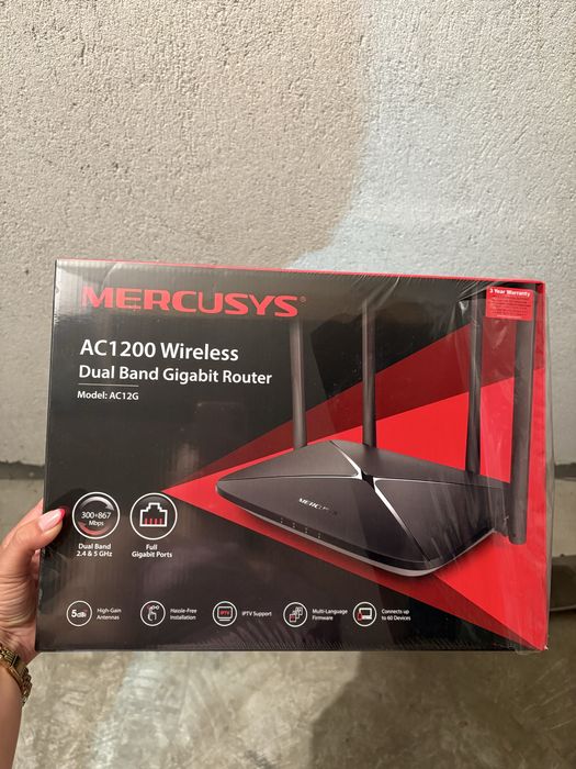 Безжичен двубандов гигабитен рутер Mercusys AC12G