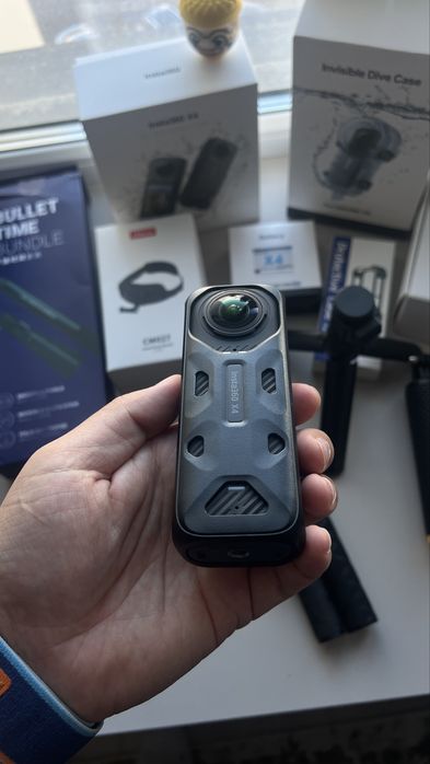Insta360 x4 полный комплект