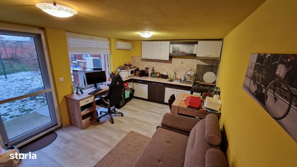 Vand/schimb cu Garsoniera - ap 2 camere + diferenta, casa cu 3 camera