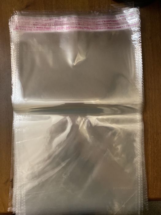 Пакеты с наклейкой