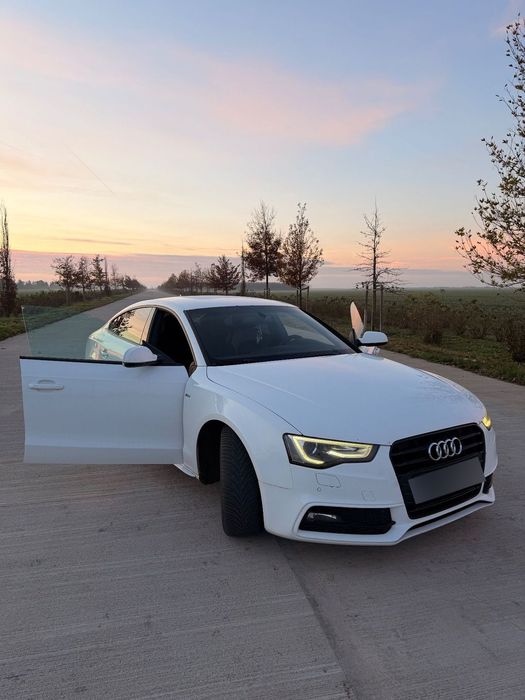 Audi A5 Vând Audi A5 Sportback Alb - Automat, S-Line