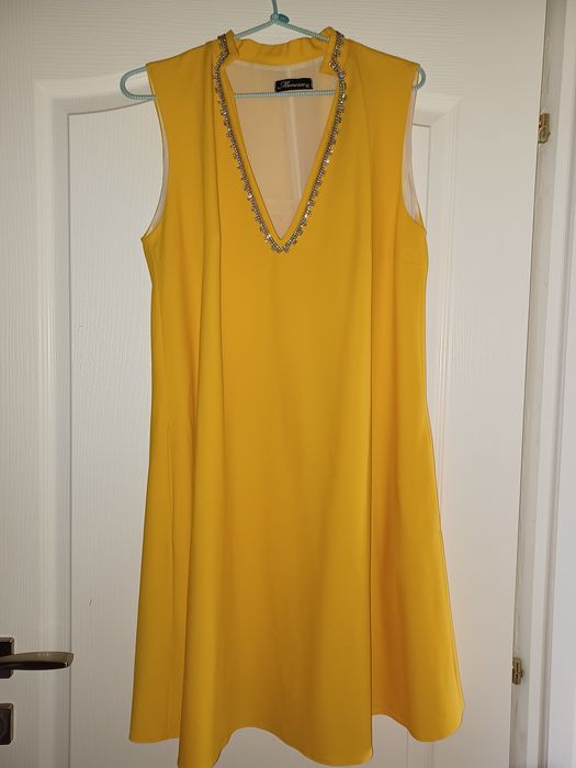 Vand rochie marimea 44