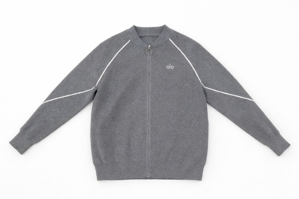 Серая кофта (свитшот)