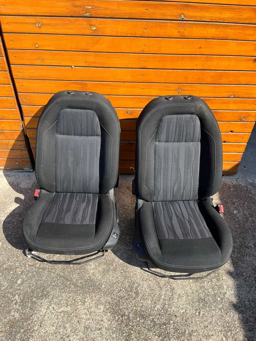 Предни седалки Peugeot Пежо 301 Citroen Ситроен C-Elysee pejo citroen