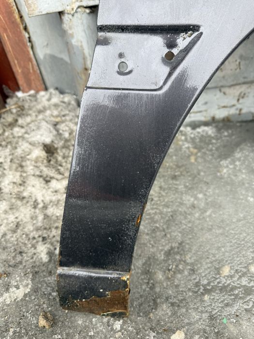 Крыло правое для Volkswagen Golf 3