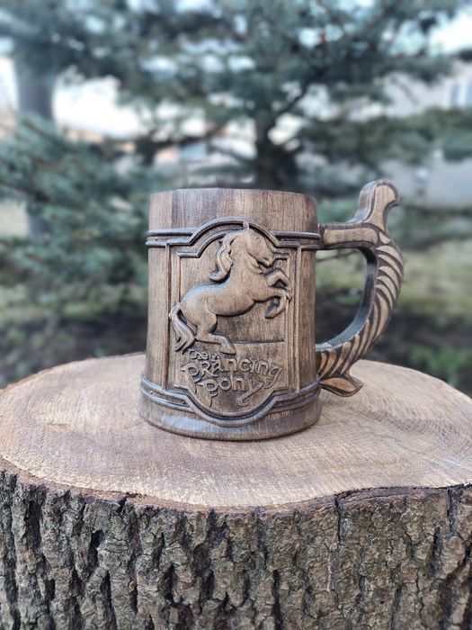 Дървена халба за бира