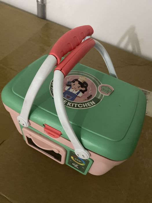 Продам детскую кухню