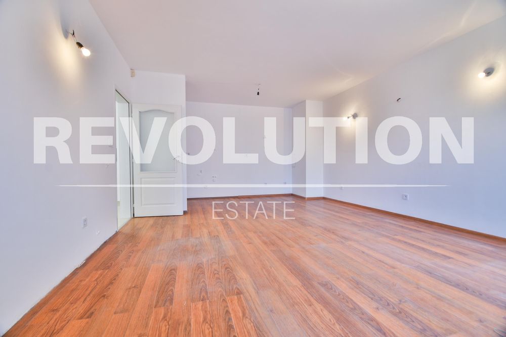 Дава се под наем Тристаен апартамент в София, Дървеница - 91 кв.м за 698.19 € - Снимка #1