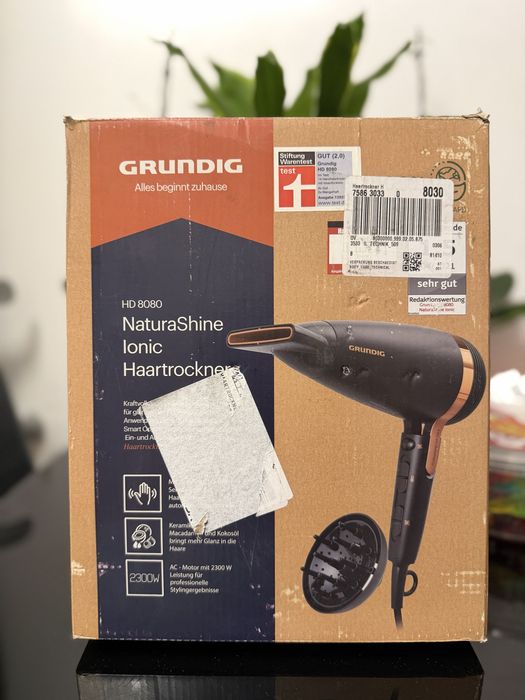 Grundig HD 8080 NaturaShine - Uscator profesional 2300W cu Ionizare