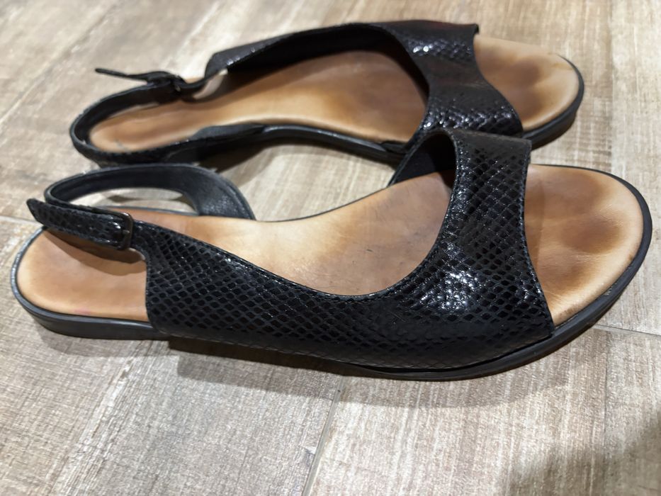 Дамски сандали естествена кожа