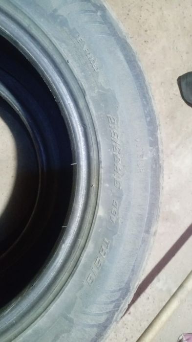 Продам покрышки б/у  в хорошем состоянии.