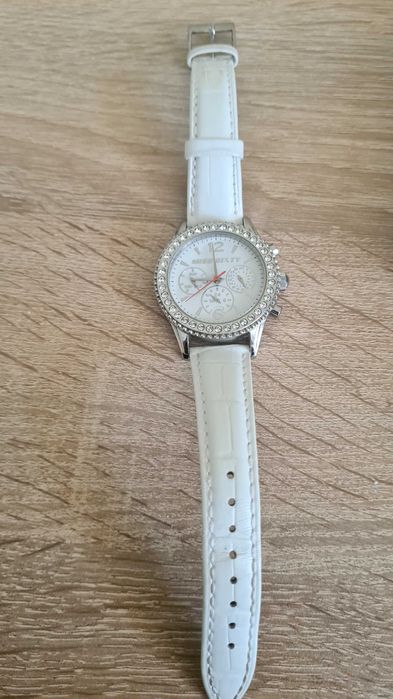 Часовник miss sixty