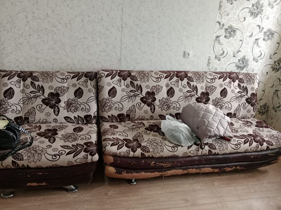 Продам диваны . Бесплатно