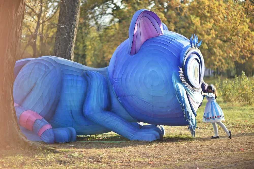 Rochie rochita Alice in Tara Minunilor NOUA 7 8 9 10 11 ani