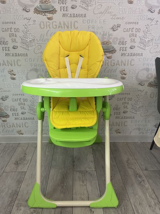 Детский стульчик для кормления