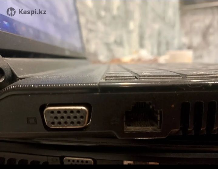 Ноутбук i3 Fujitsu