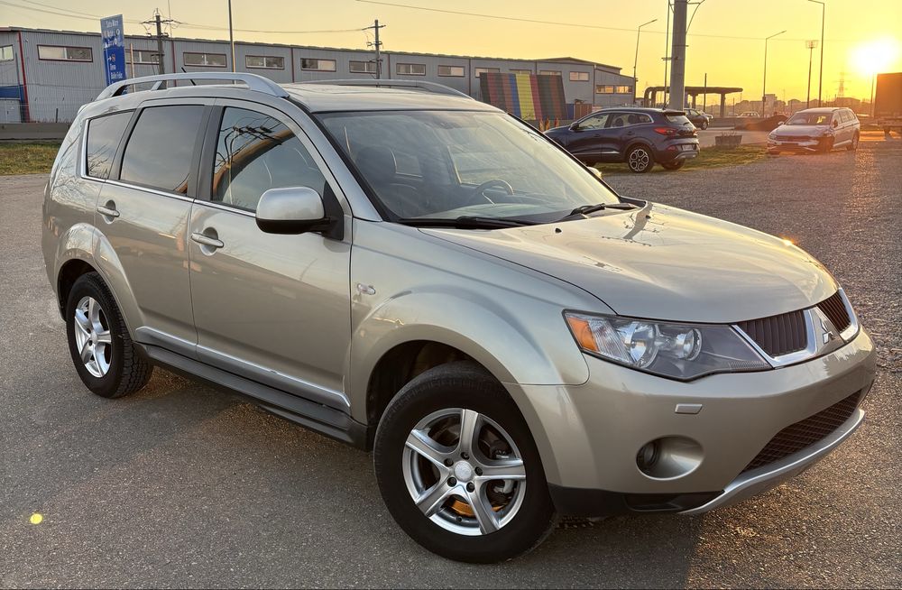 MITSUBISHI Outlander 2009 — imagine 3