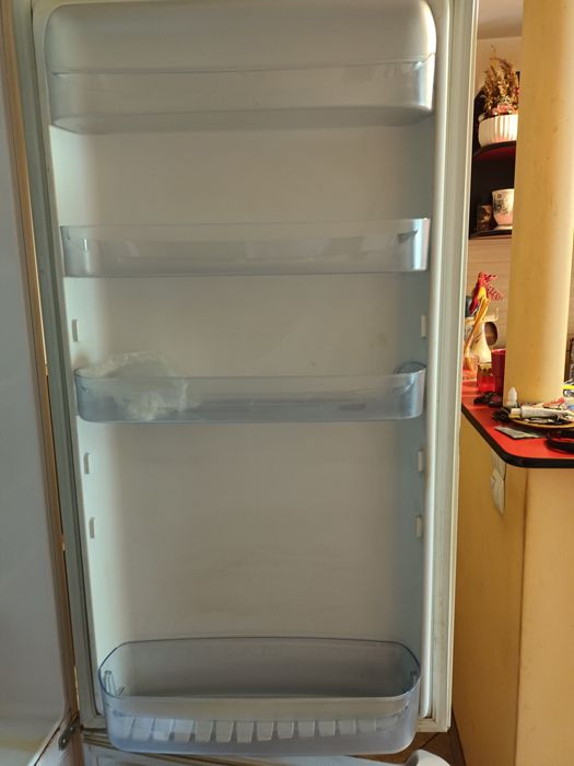 Vind componente combina frigorifica  Indesit